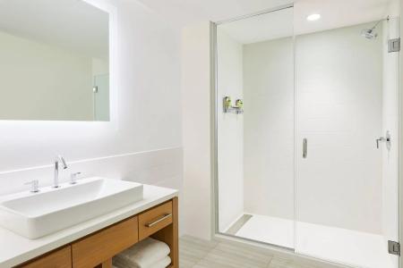 Element Austin Downtown - 75