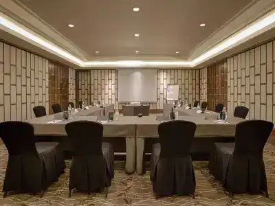 Pullman Danang Beach Resort - 22