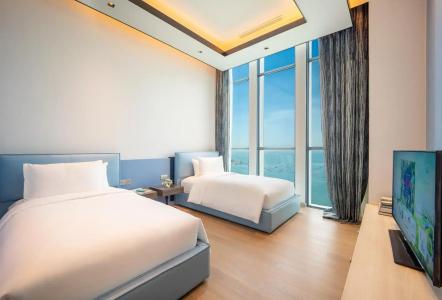 S Sriracha & Residence - 11