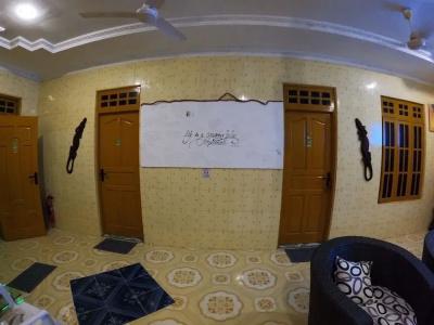 Adroit Beach Inn - 21