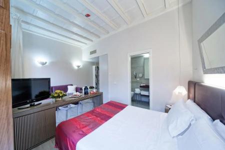 Navona Palace Luxury Inn - 4