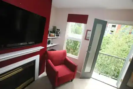 Times Square Suites - 3