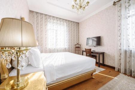 Royal Residence - 189