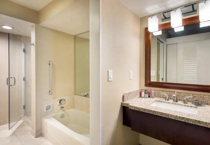 Newport Beach Marriott Bayview - 9