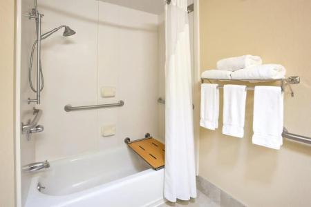 Holiday Inn Express - Collins Road, An Ihg - 9