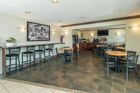 Quality Inn & Suites - 34