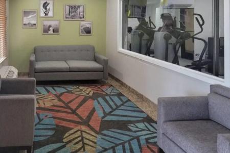WoodSpring Suites - 27