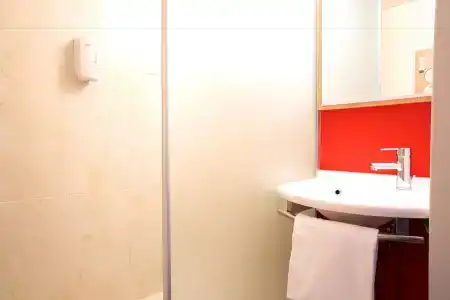 b&b hôTel Hyeres - 6
