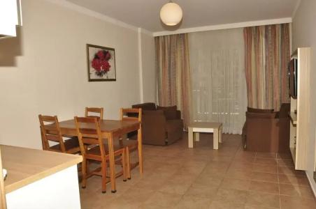 Riviera Apart - 29