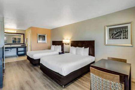 Comfort Inn Boardwalk - 3