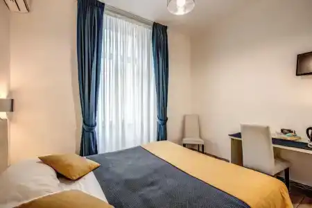 Four Rivers Suites - 16