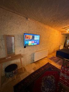 Elite Cave Suites - 70