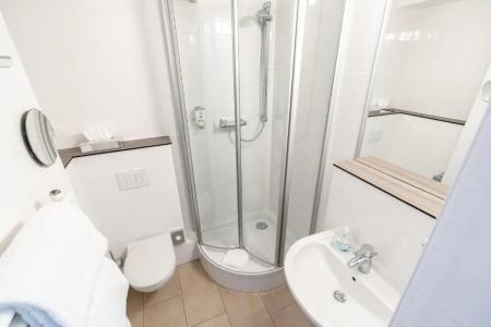 Demas City - 76