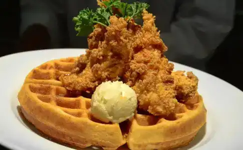 Renaissance New Orleans Arts Warehouse District - 11