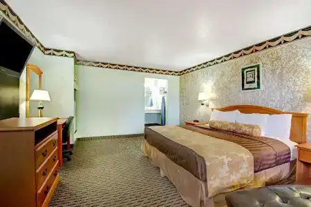Travelodge By Wyndham San Antonio Lackland a f b - 66