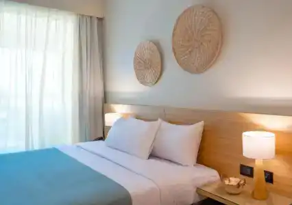 Redcon Suites - 368