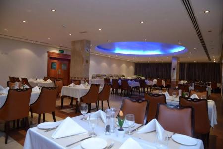 Al Madina Suites - 18