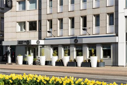 ArtANA Prestige am neuen Rathaus - 23