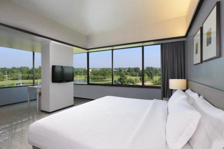 Tinidee Bangkok Golf Club - Sha Certified - 3