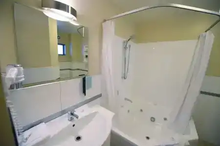 166 Majestic Court - 35