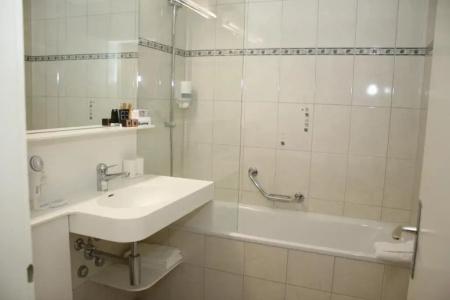 Grichting & Serviced - 101
