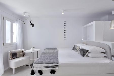 Cosmopolitan Suites - Small Luxurys of the World - 5