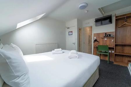 Chelsea Guest House - 37