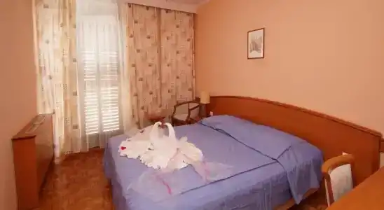 Adria - 6