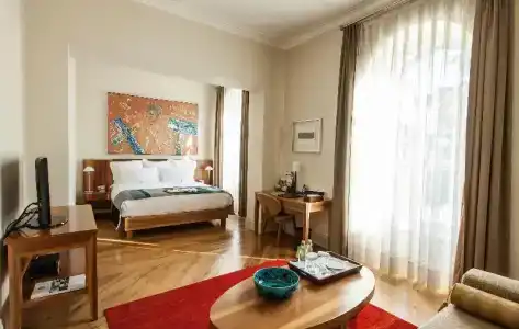 Tomtom Suites - 26