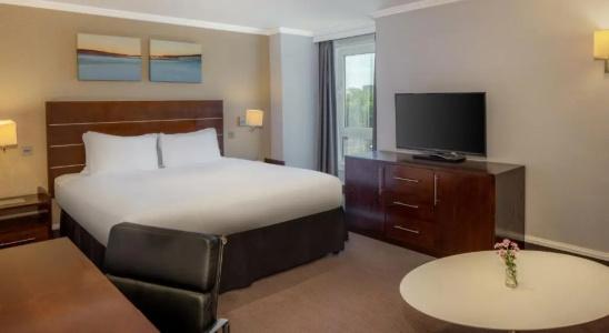 DoubleTree by Hilton Bristol City Centre - 71