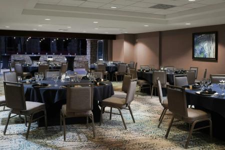 Courtyard by Marriott San Antonio Riverwalk - 25