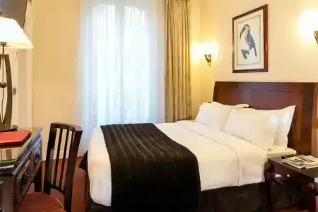 Hôtel Delavigne - 78