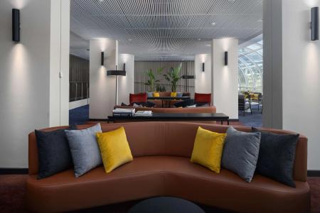 Rydges - 10
