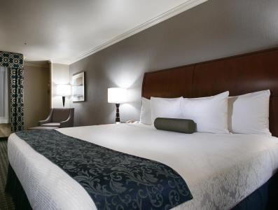 Best Western Plus Marina Shores - 29