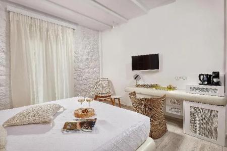 Petri Suites - 122