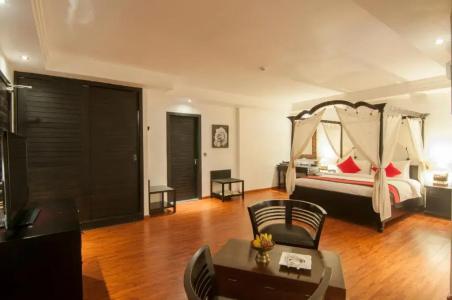 La Rose Suites - 109