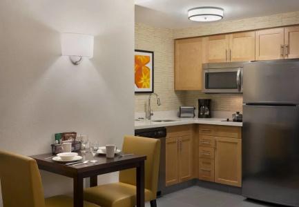 Cambridge Suites - 13