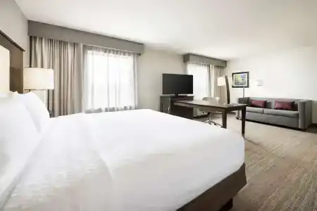 Hampton Inn & Suites -, CA - 48