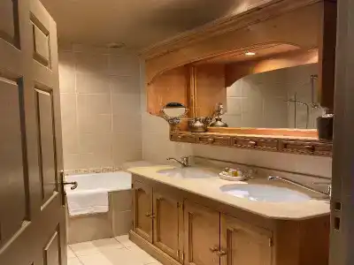 Hôtel Spa Vent d'Ouest - 71