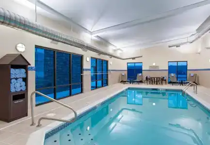 TownePlace Suites by Marriott - 11