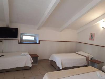 Seven Hostel & Rooms - 77