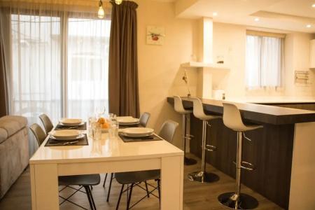 Luxury Circle Suites - 17