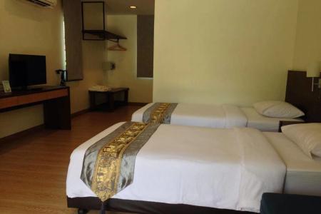Baan Klang Aow Beach - 2