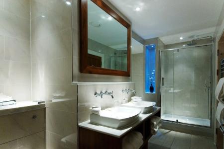 Hard Days Night - 21