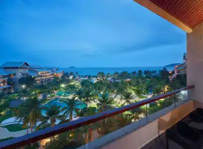 Hilton Sanya Yalong Bay Resort & Spa - 35