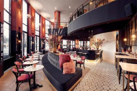 Van der Valk TheaterDe Oranjerie - 9