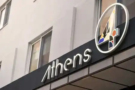 Athens4 - 0