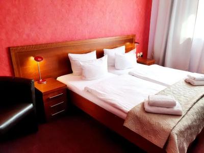Relax Inn - 42
