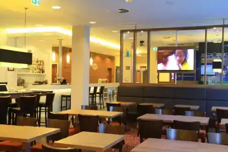 Hampton by Hilton Nürnberg City Center - 21