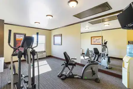 Quality Inn & Suites - 17